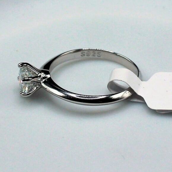 6 Claws Certified 1 ct Moissanite Wedding Engagement Ring Size 7 - Picture 3 of 6